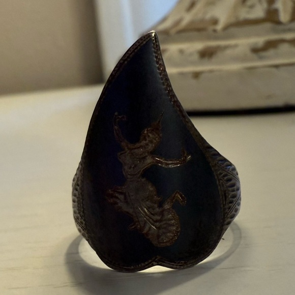 SIAM STERLING RING - Picture 2 of 3